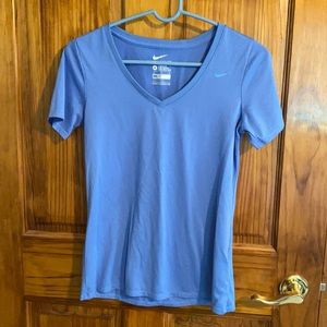 Women’s Nike shirt